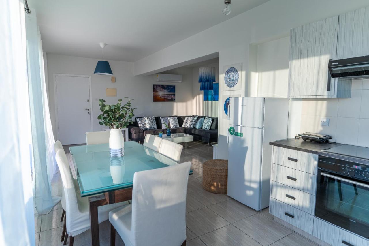 Апартаменты Makenzy Seaview Penthouse Ларнака Экстерьер фото